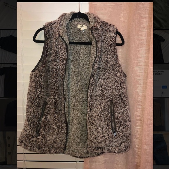 Fluffy Vest - Picture 1 of 1